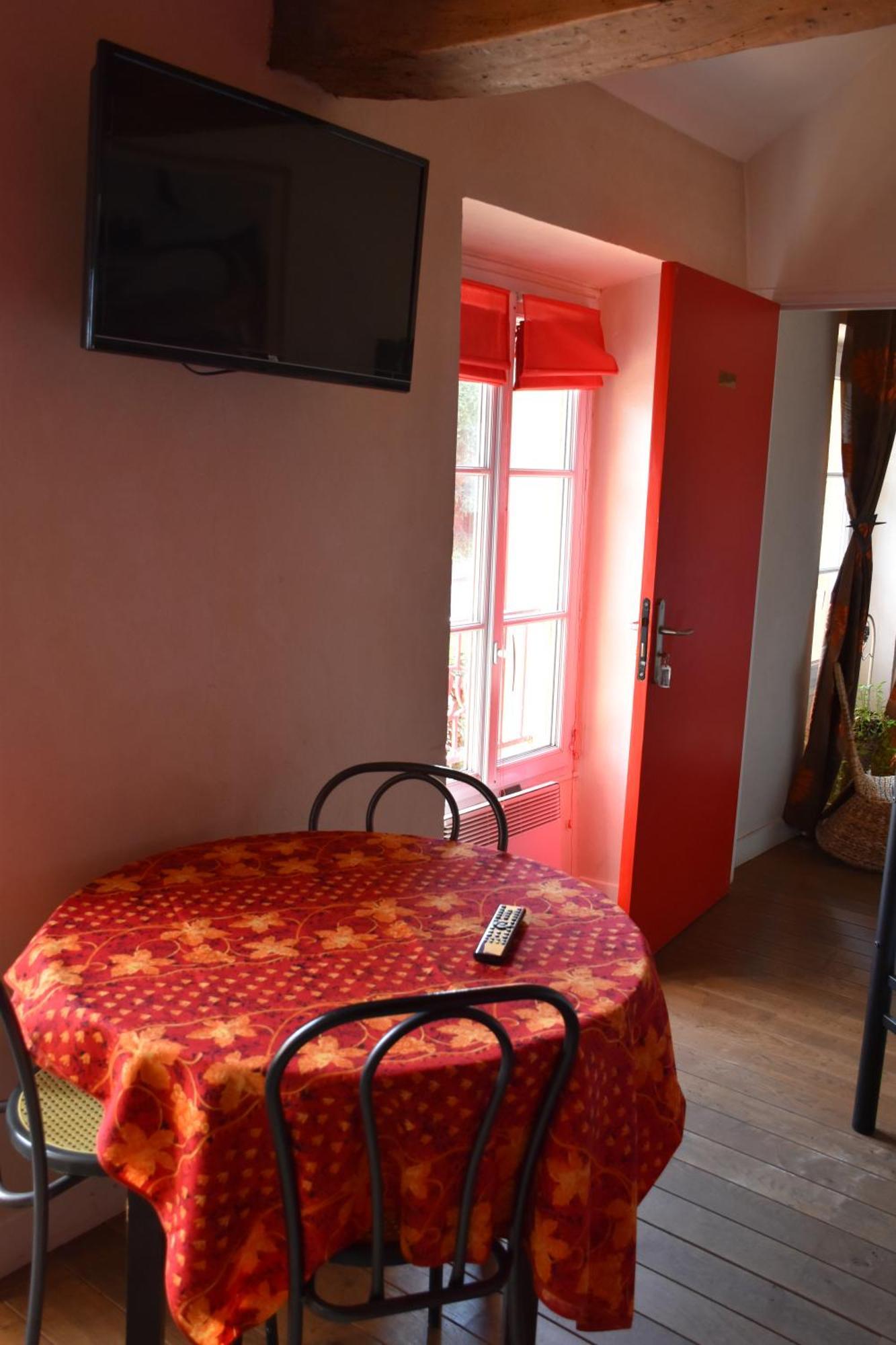 Appartements Et Chambres Le Vaumurier De Saint Lambert Exterior foto
