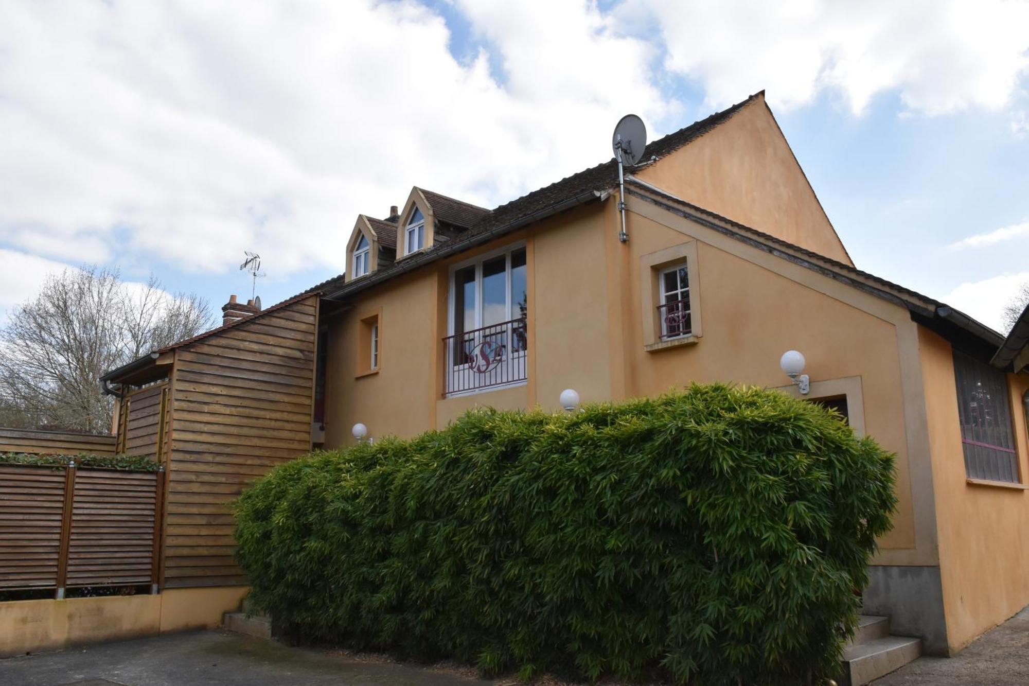 Appartements Et Chambres Le Vaumurier De Saint Lambert Exterior foto
