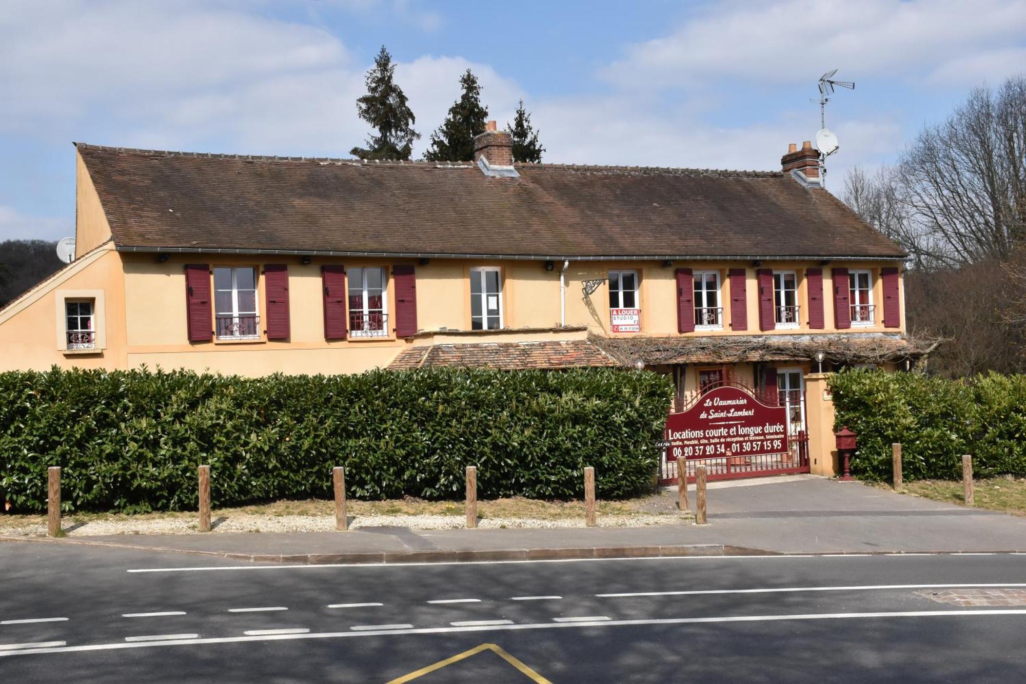 Appartements Et Chambres Le Vaumurier De Saint Lambert Exterior foto