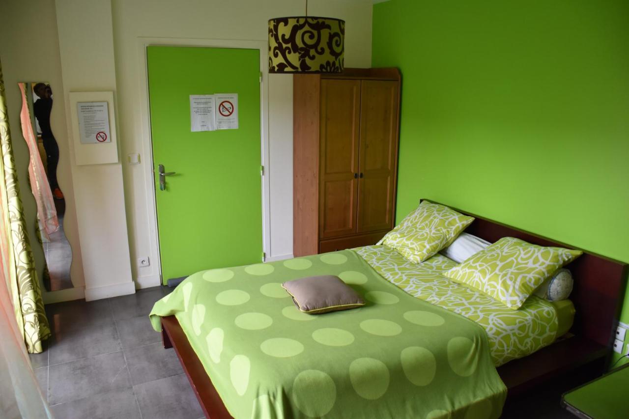 Appartements Et Chambres Le Vaumurier De Saint Lambert Exterior foto